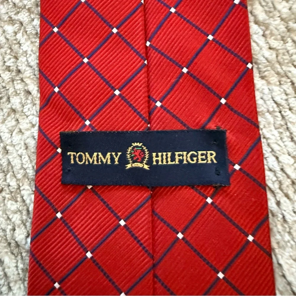 Tommy Hilfiger Red Plaid Silk Tie Made in USA‎ Classic Width